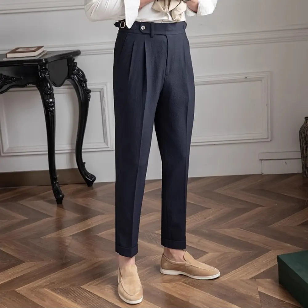 Elegant everyday trousers for men – apricot tone