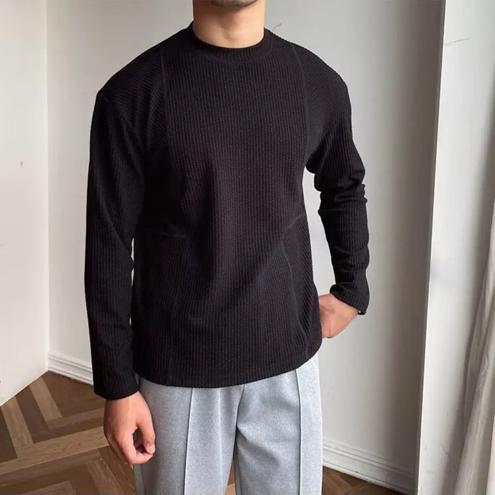 Casual men’s linen t-shirt