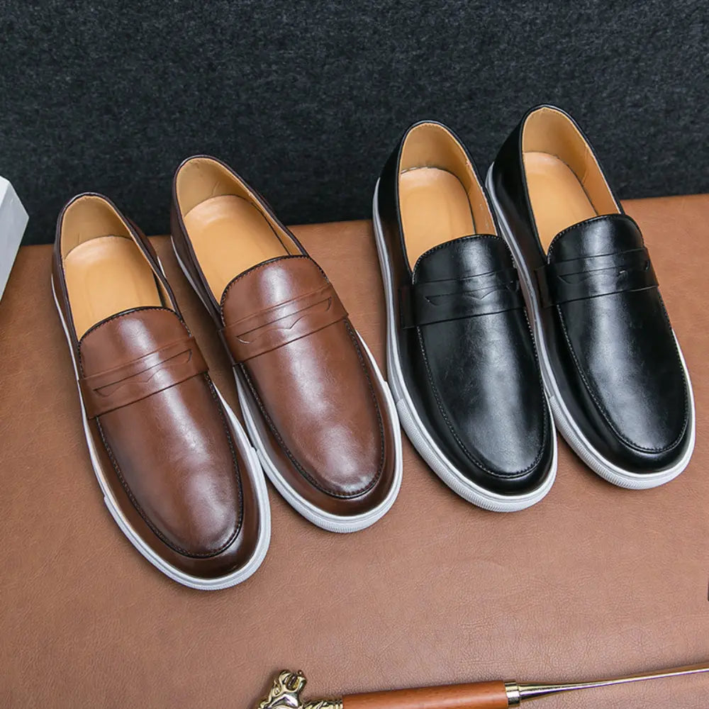 Wide fit leather board shoes
