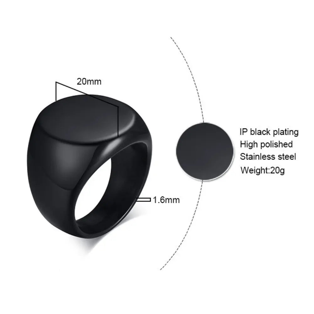 Elegant gold round ring for men’s fashion statement