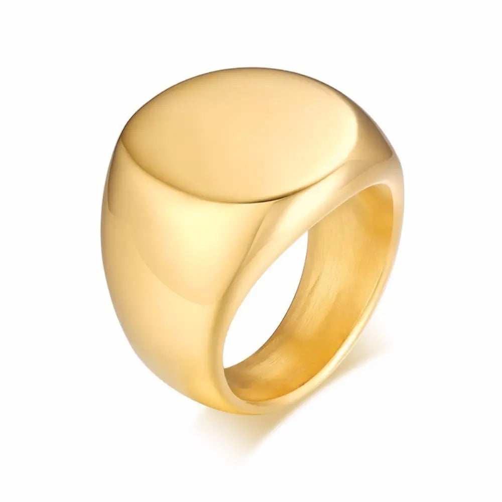 Trendy gold men's round ring with polished surface