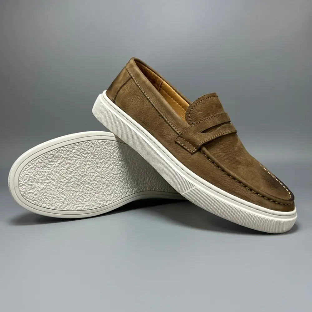 Soft Bottom Men's Leather Shoes – Brown & Khaki | Casual Retro Style | Genuine Cowhide Comfort