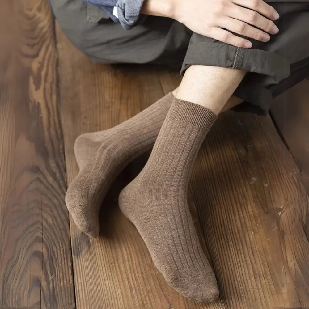 Mid-calf men's thin socks