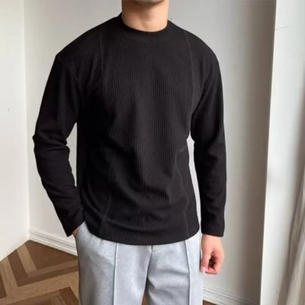 Casual men’s linen t-shirt