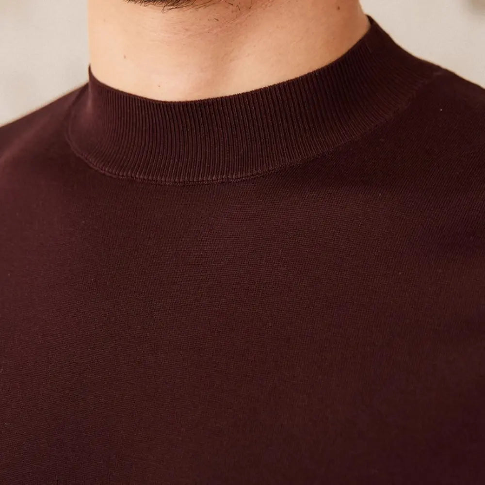 Slim Fit Round Neck T Shirt – Coffee | Summer Minimalism | Old Money Menswear
